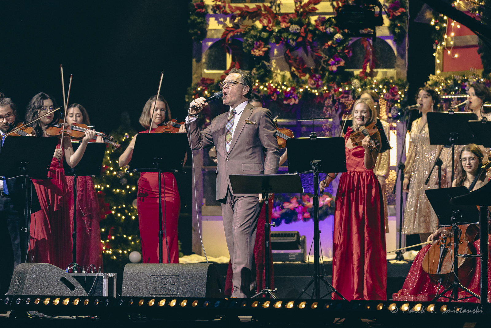 Kurt Elling & Svitlo Orchestra