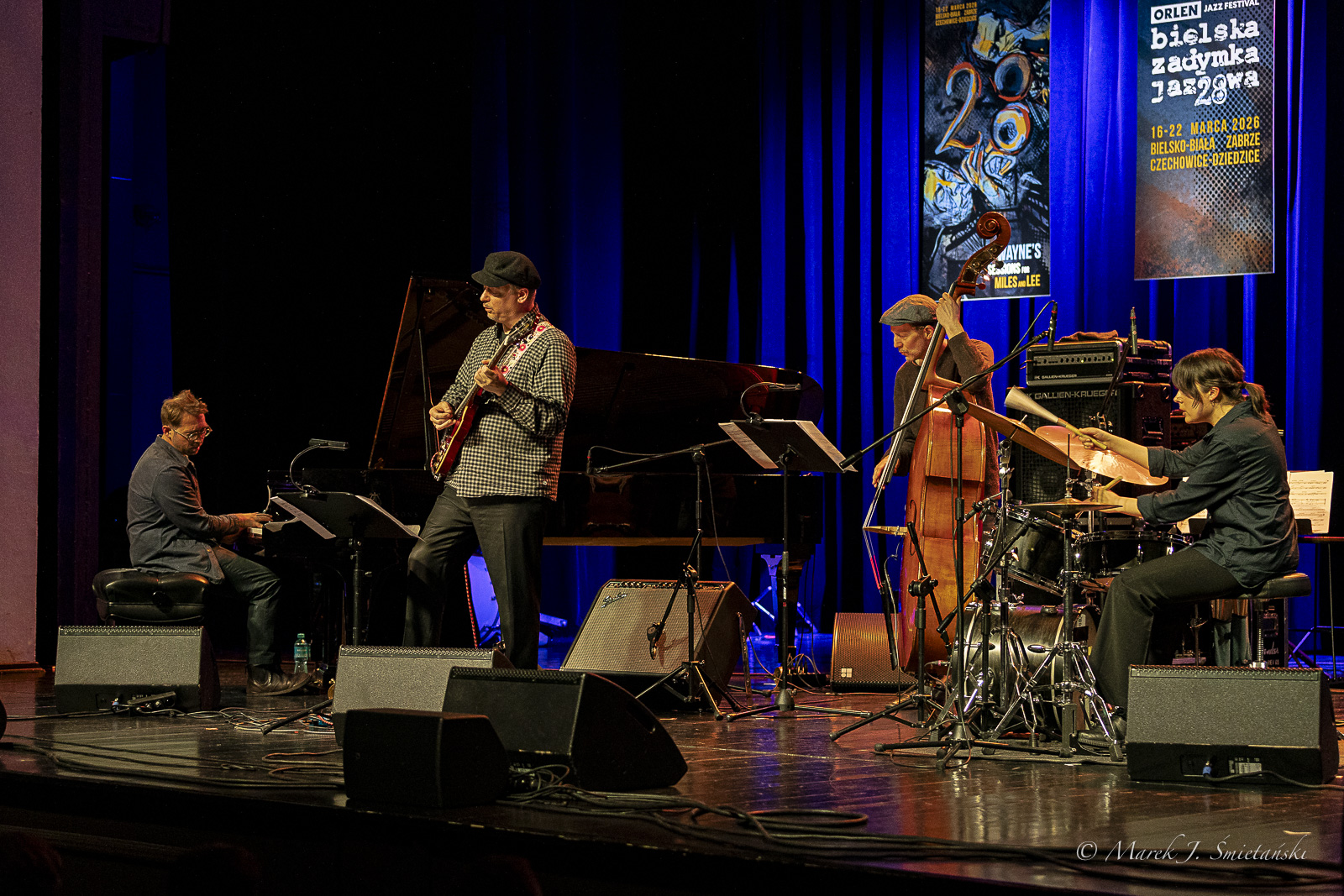 Aaron Parks Trio & Kurt Rosenwinkel — jazz photo by Marek J. Śmietański | All About Jazz