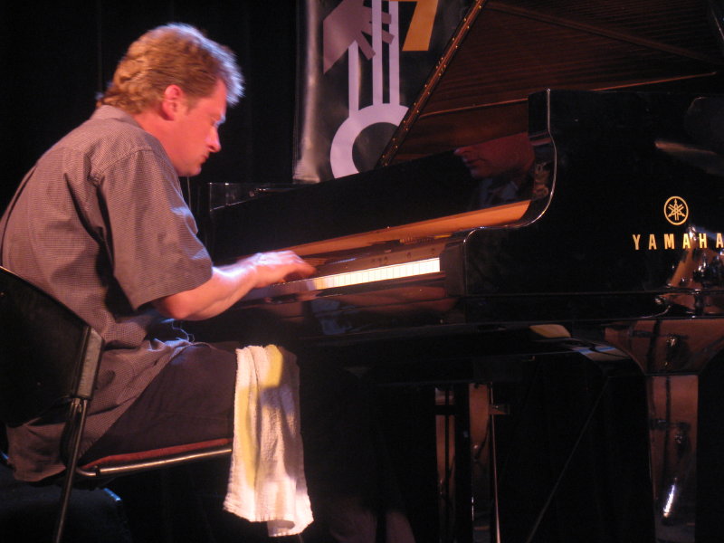 Bill Carrothers