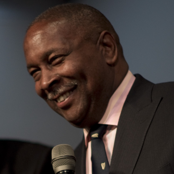 Jamie Davis Sings The Music Of The Great Baritones