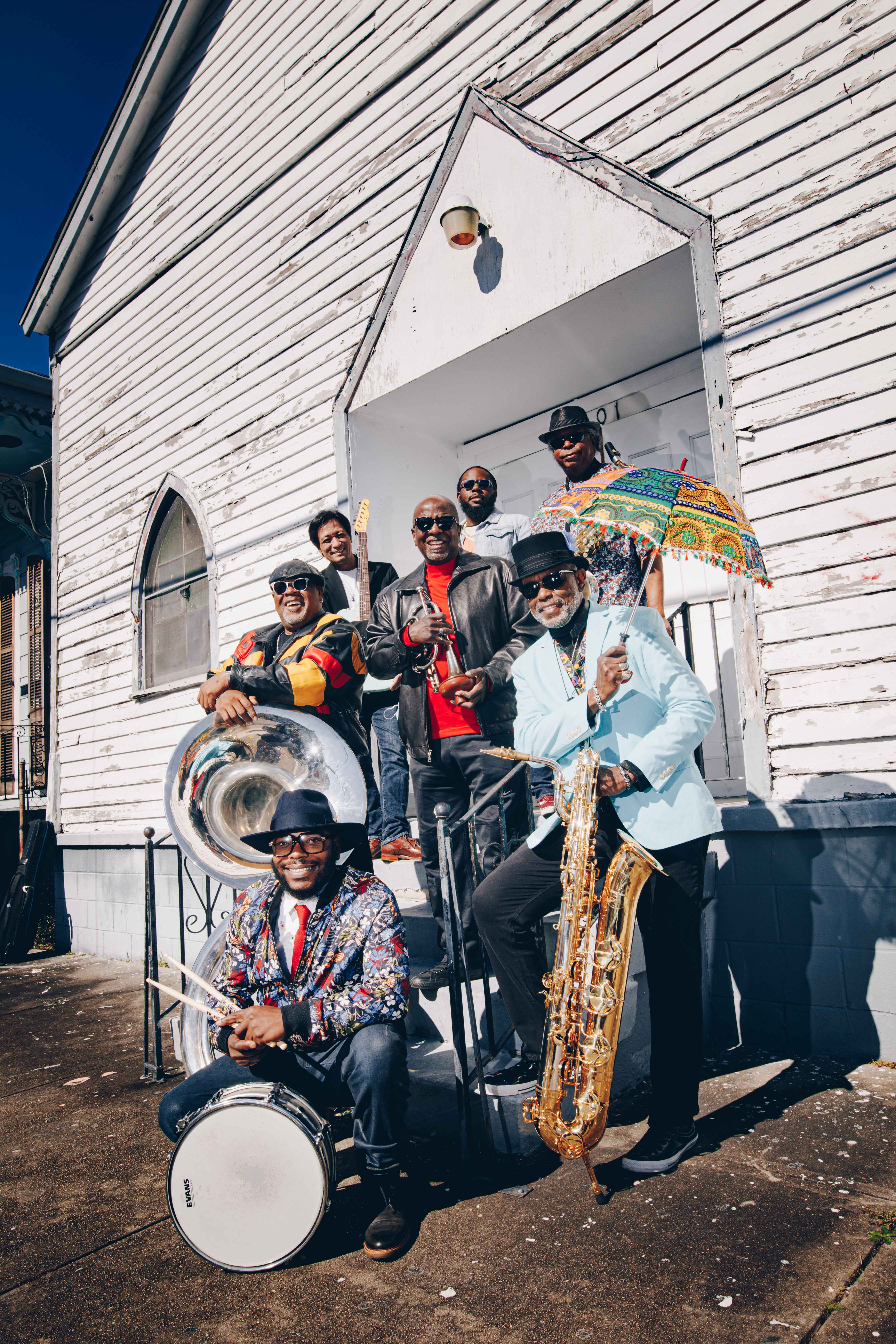 Dirty Dozen Brass Band - An Evening Of New Orleans Jazz, Funk & Soul