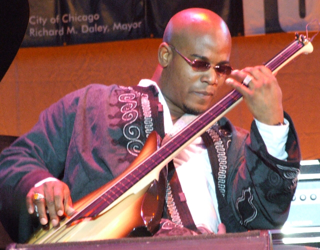 2006 Chicago Jazz Festival, Saturday: Tarus Mateen with the Bandwagon