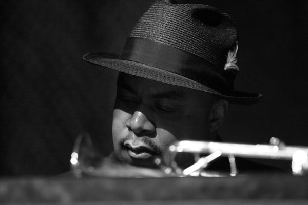 Nicholas Payton Playing Piano at the Harris Theater, Chicago 2006