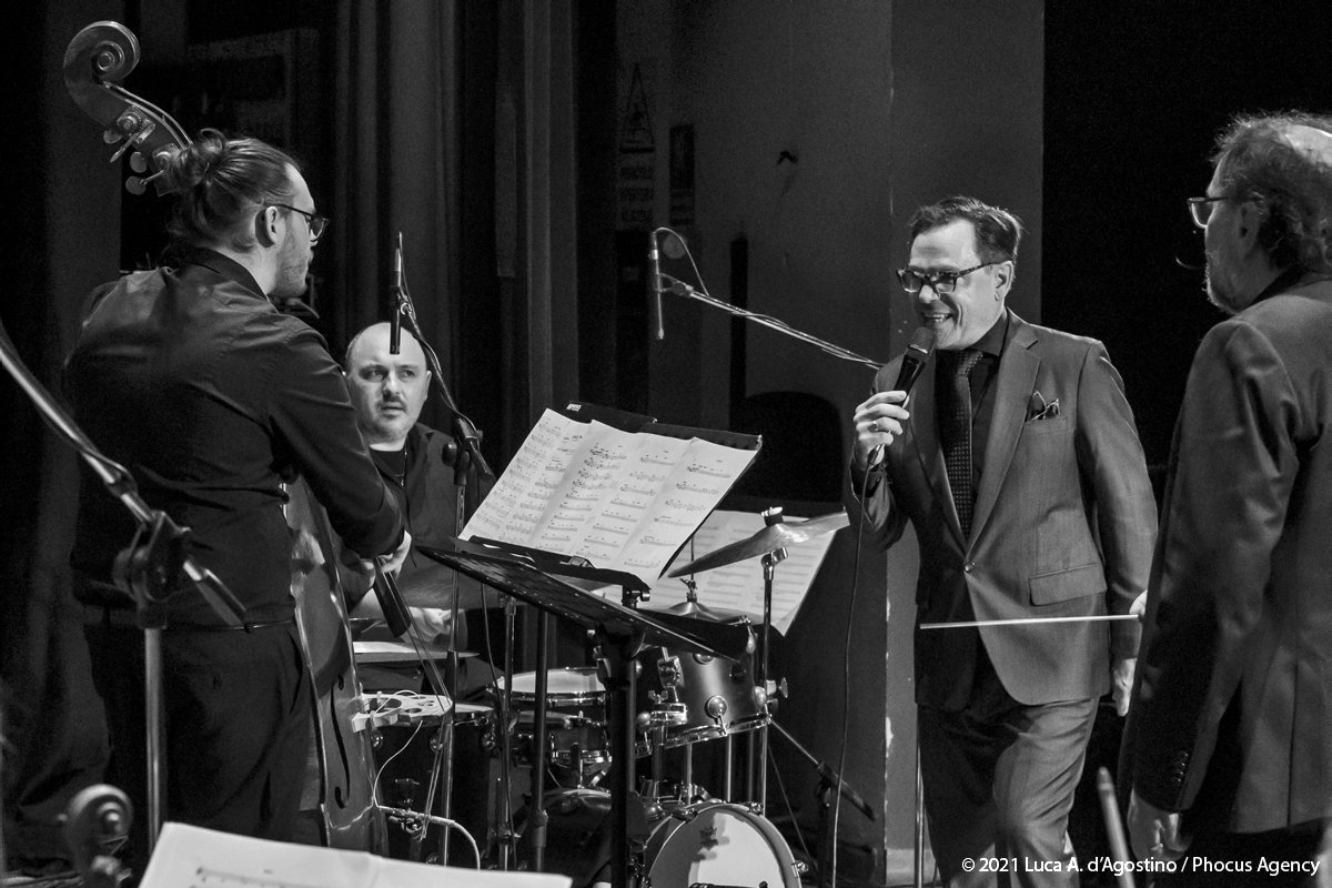 Kurt Elling with Symphony Orchestra of the Accademia Musicale Naonis