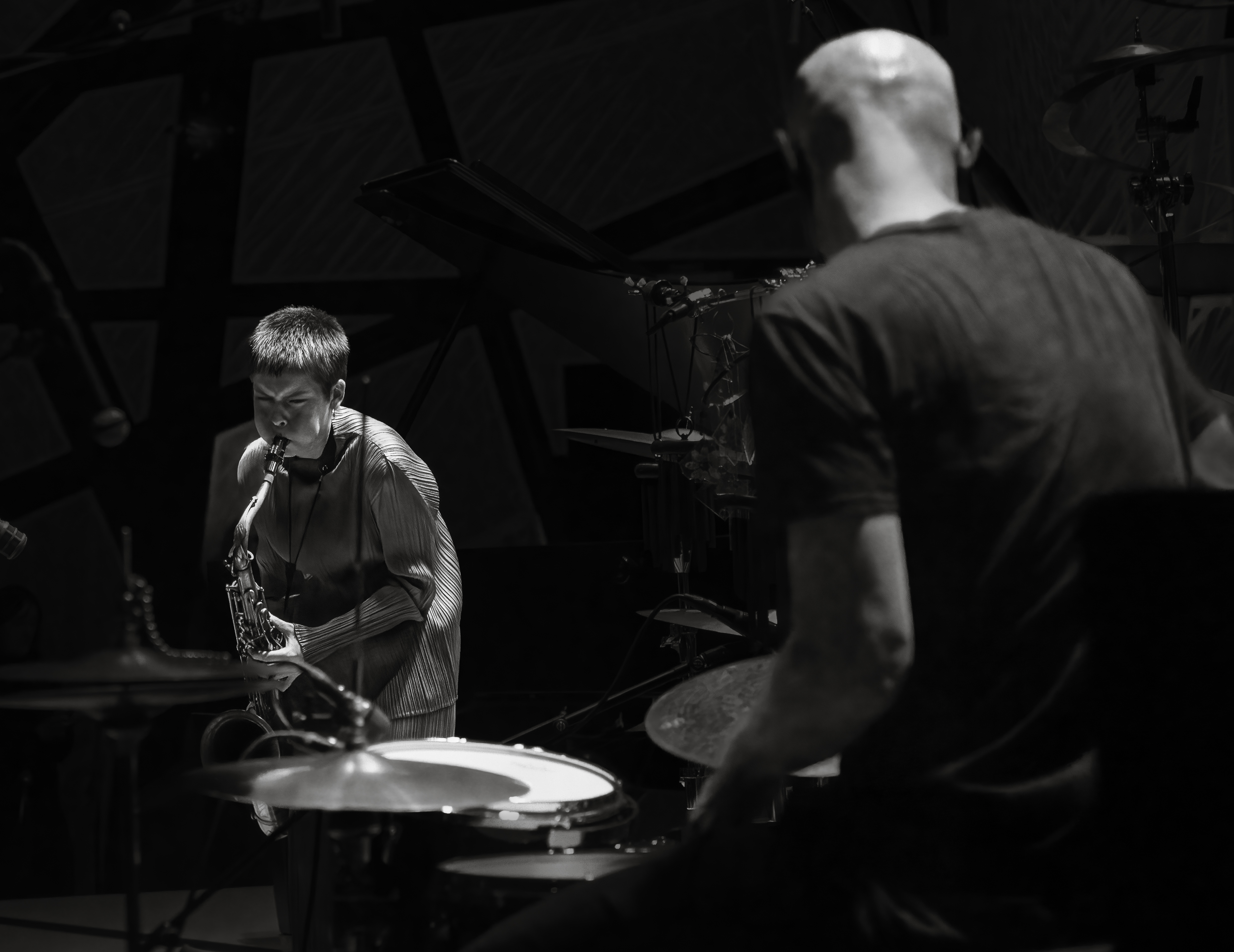 Zoh Amba with Chris Corsano at the NYC Winter Jazz Festival 2023