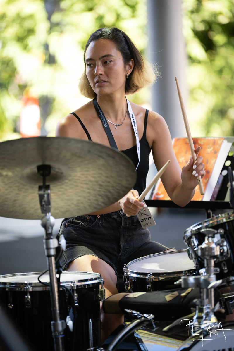 Anna Webber: Shimmer Wince, Lesley Mok — jazz photo by Petra Cvelbar | All About Jazz