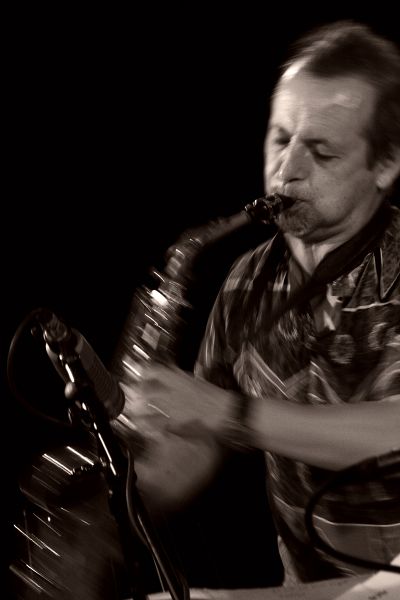 Nicola Orioli with &Quot;Maf-Yo Quartet&Quot; at the Sud Des Alpes, Amr, Geneva, Switzerland,October 2006