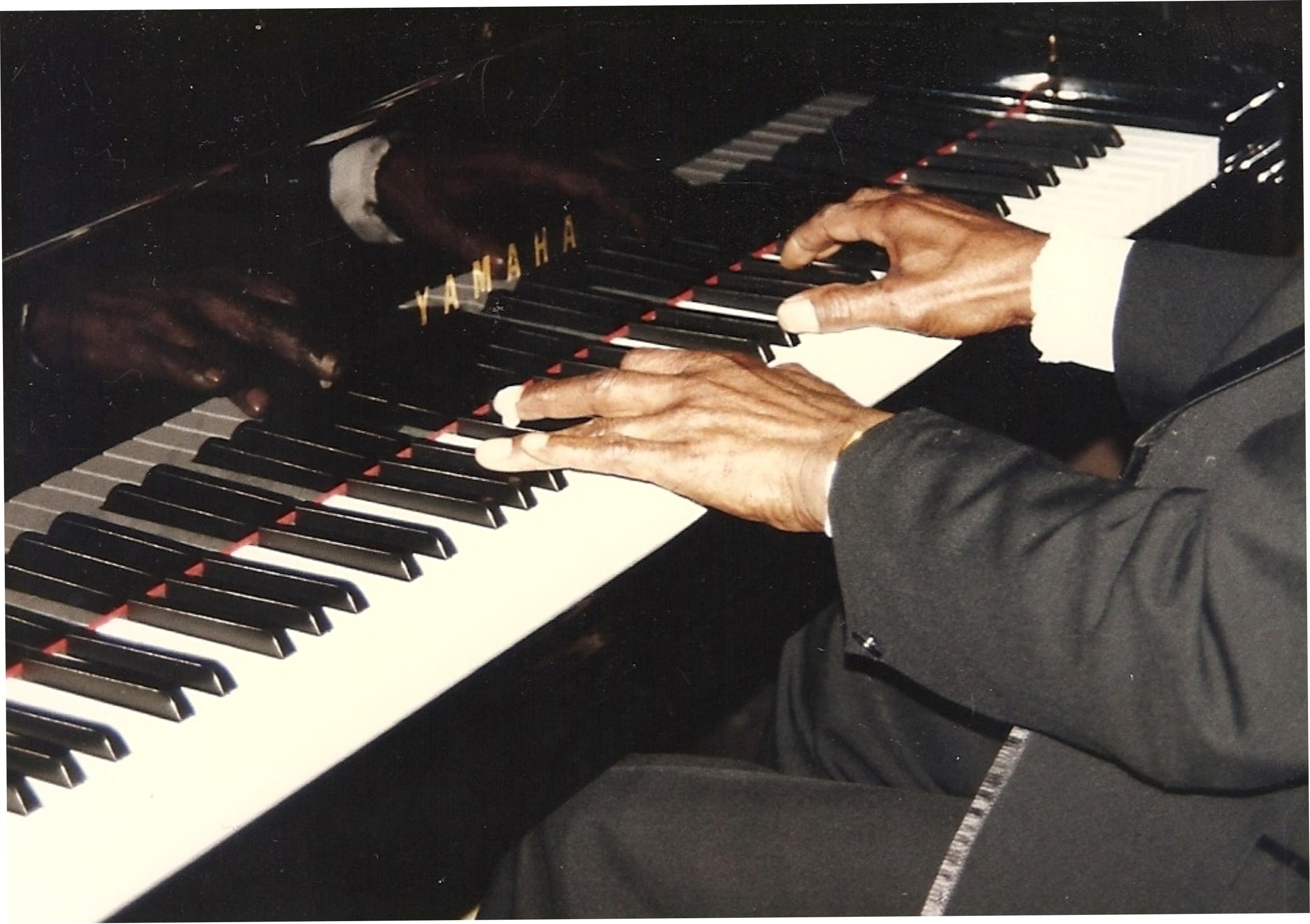 Robert N. Ross — jazz photo by Robert "Skeets" Ross 1926 - 2011 | All About Jazz