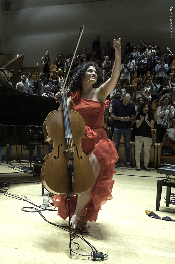 Ana Carla Maza