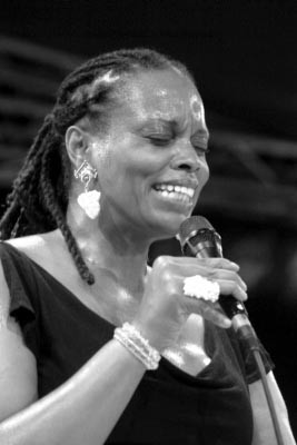 Diane Reeves at the 2003 Malta Jazz Festival