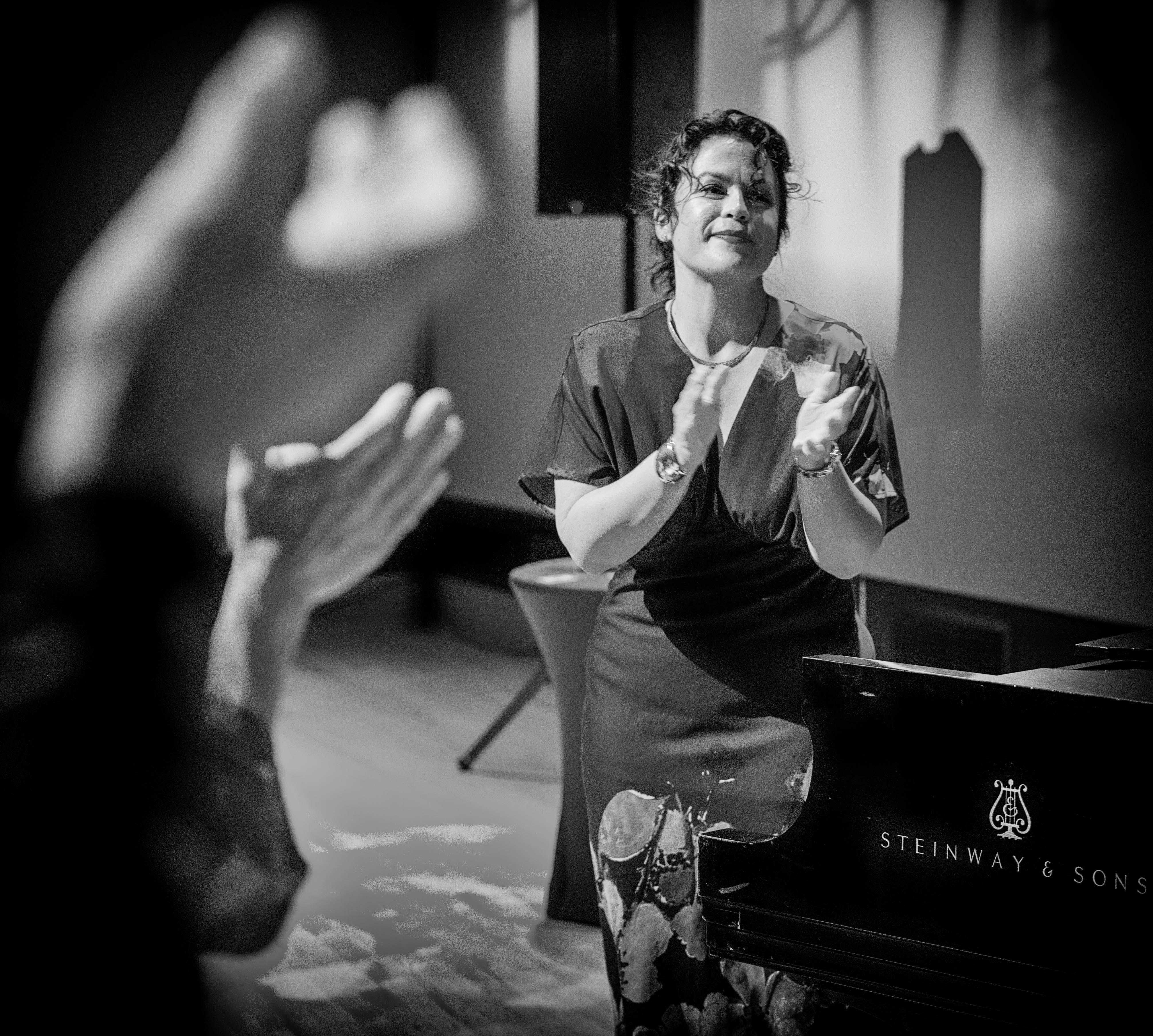 Champian Fulton — jazz photo by Mark Robbins | All About Jazz
