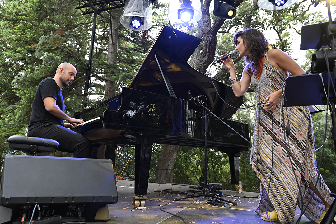 Shai Maestro, Thana Alexa — jazz photo by Artur Moral | All About Jazz