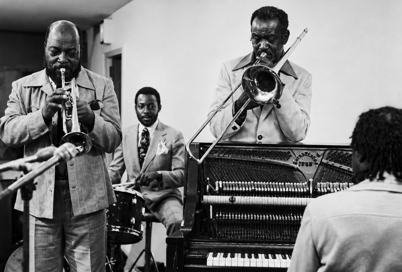 Francis Williams, Shelton Gary, Eddie Durham, (unknown pianist) — jazz photo by Daniel Gould | All About Jazz