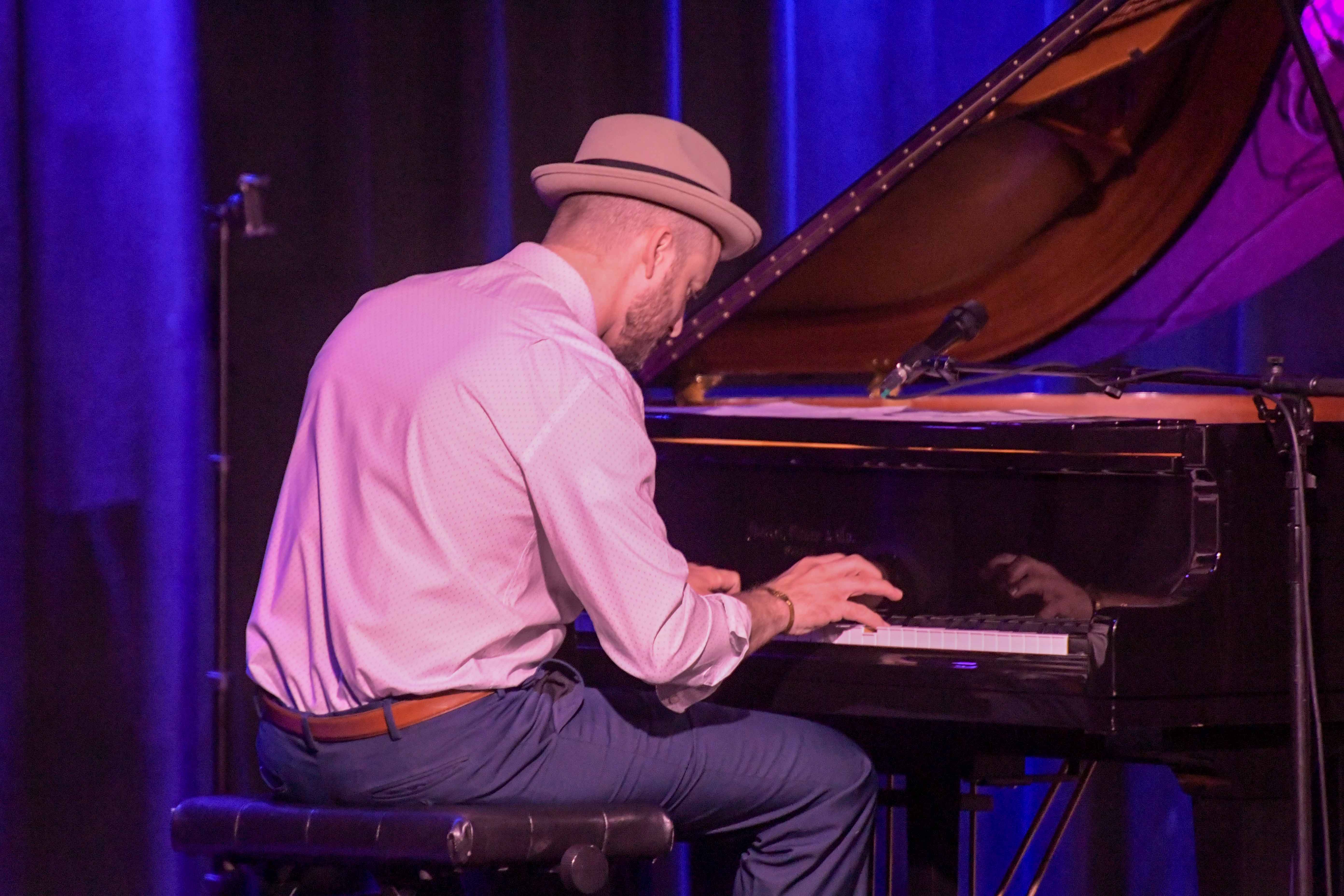 Quentin Walston - keyboards