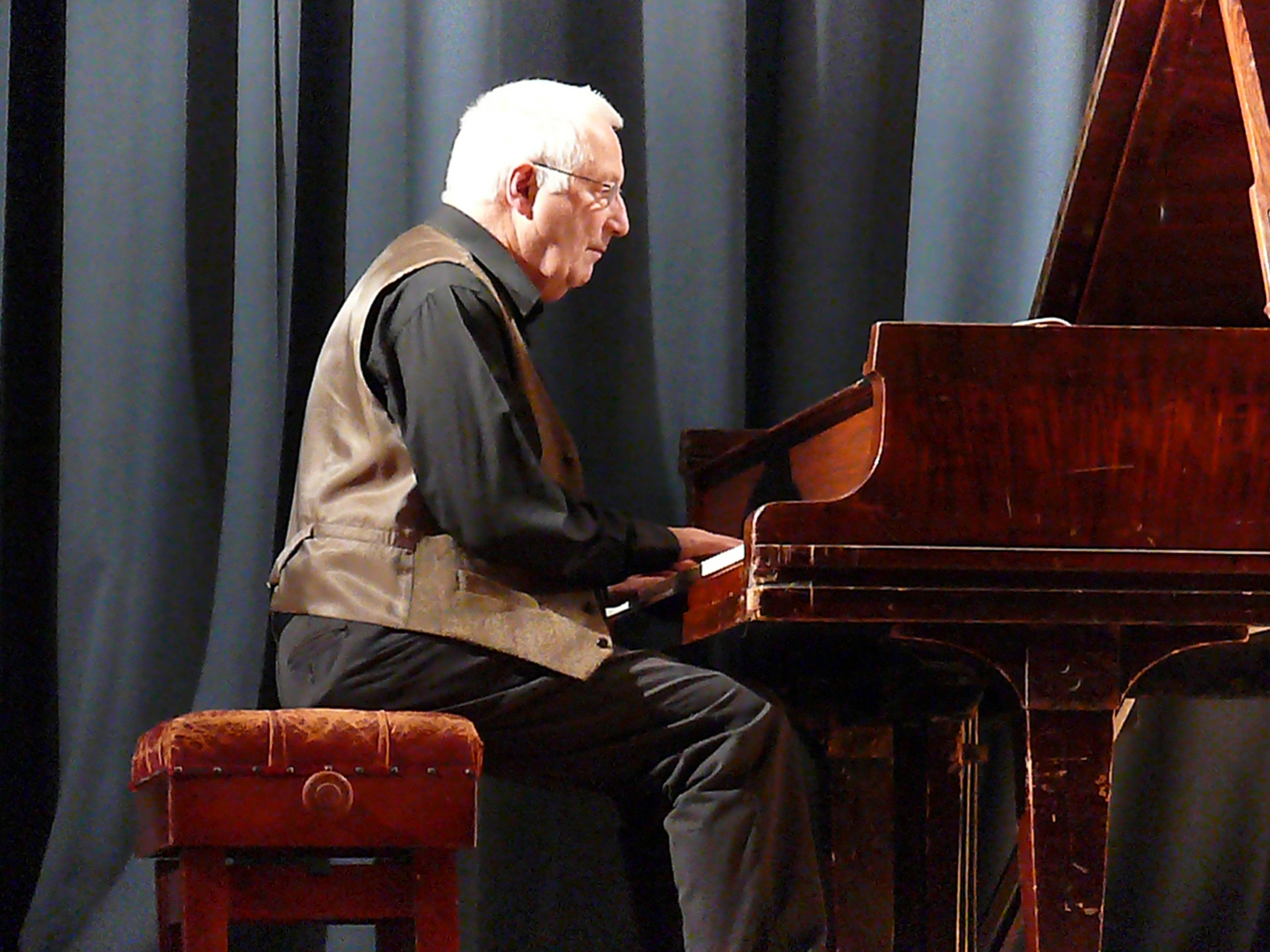 John Tilbury at the Bishopsgate Institute, London in November 2012