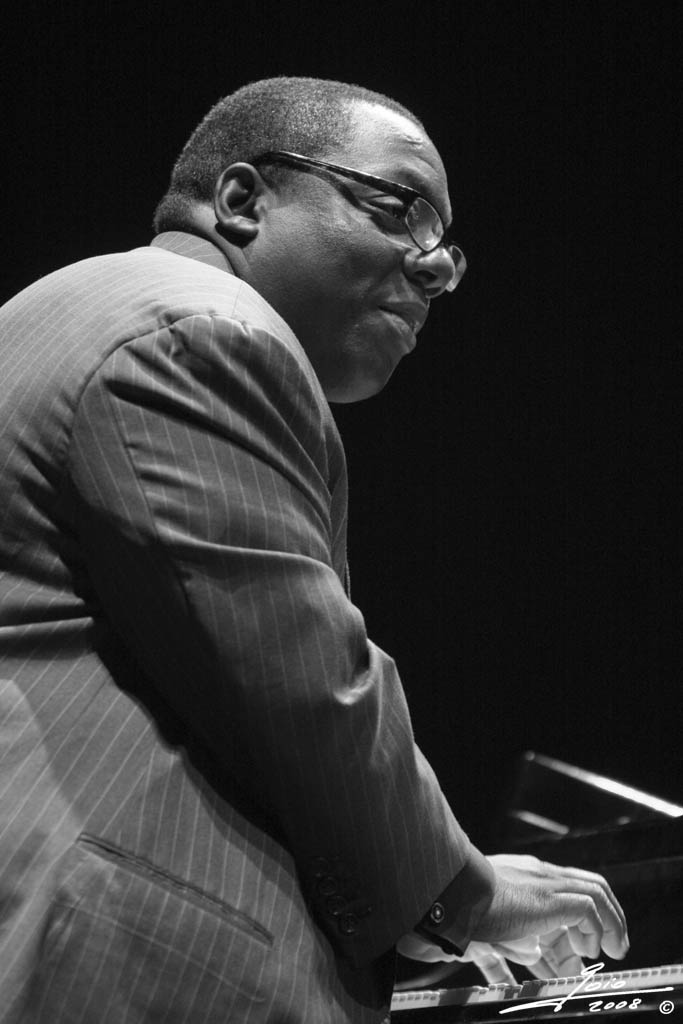 Cyrus Chestnut-2008