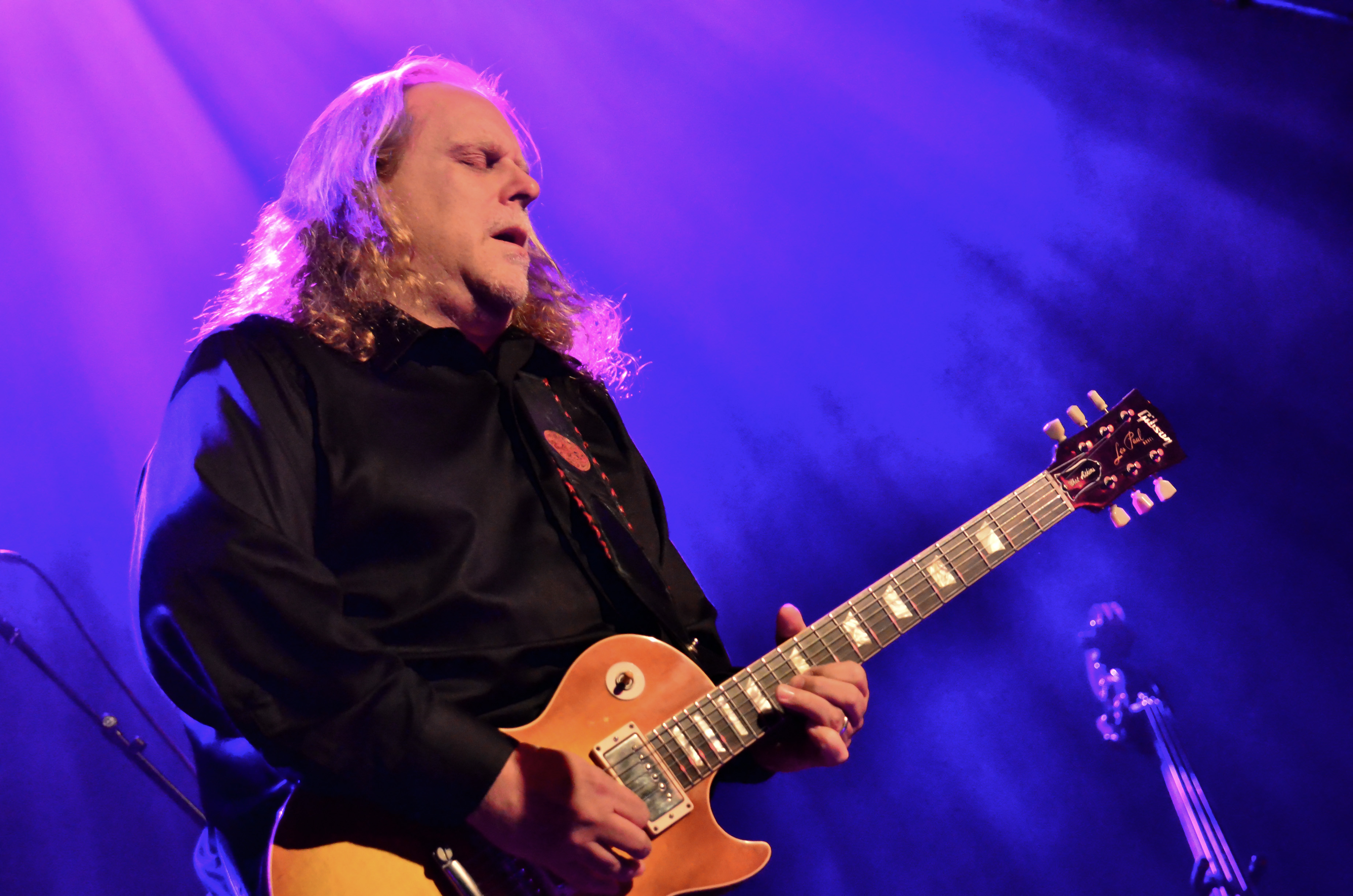 Warren Haynes at The Space at Westbury on 10-7-2015. 