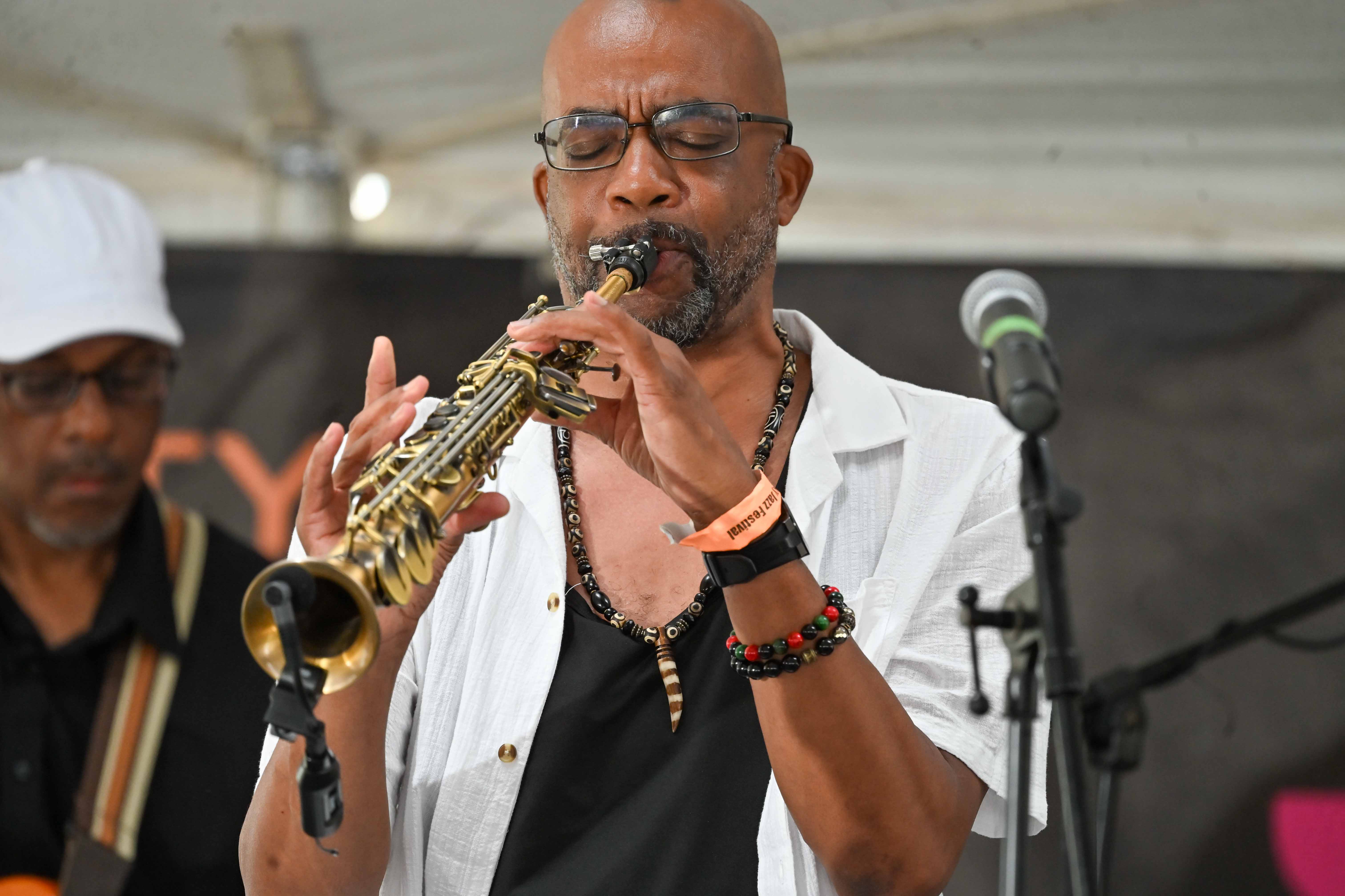 Dee Lucas