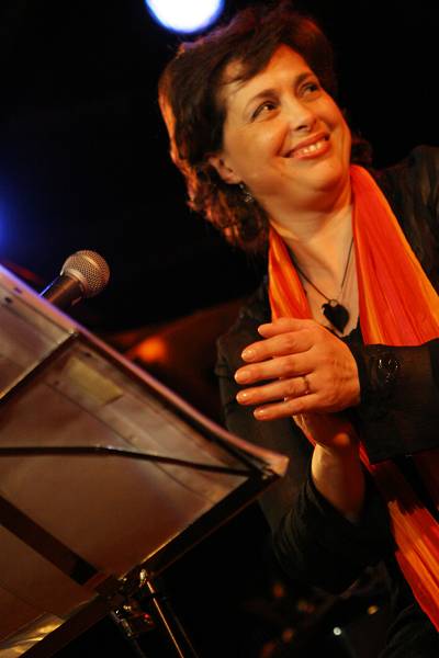 Mariana Correia with "Tropicalismo-Carte Blanche Matthieu Rossignely" at the Sud Des Alpes, Amr, Geneva, Switzerland, May 2006