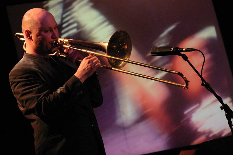 Bertl Mutter with "Erika Stucky, Mrs Bubble & Bones, Princess Tour" at the Cully Jazz Festival, Switzerland, 2005