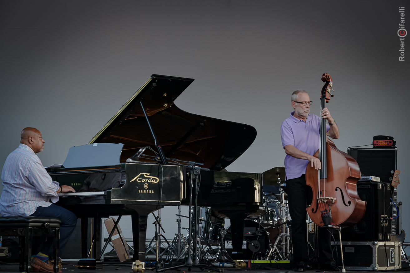 Kenny Barron, Dave Holland — jazz photo by Roberto Cifarelli | All About Jazz