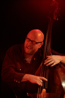 Kent Kessler with "Vandermark 5" at the Sud Des Alpes, Amr, Geneva, Switzerland, 2005