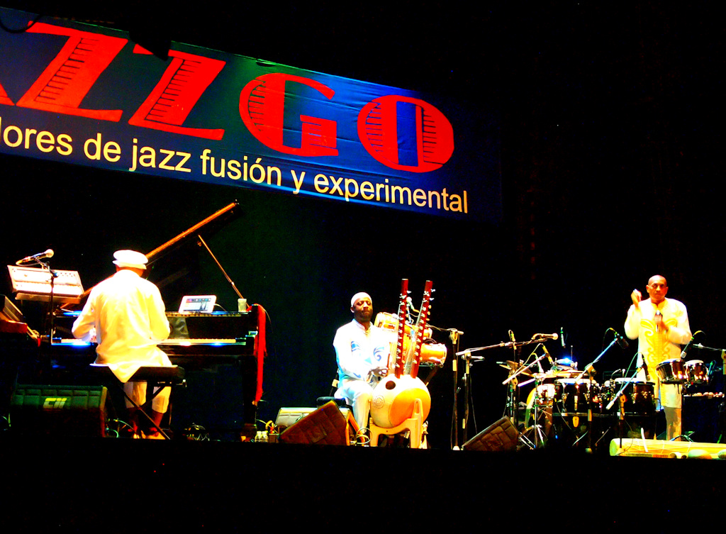 AJAZZGO 2017