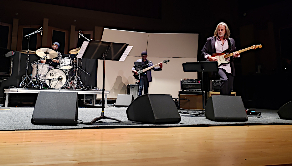 Dan Siegel Band at MiraCosta