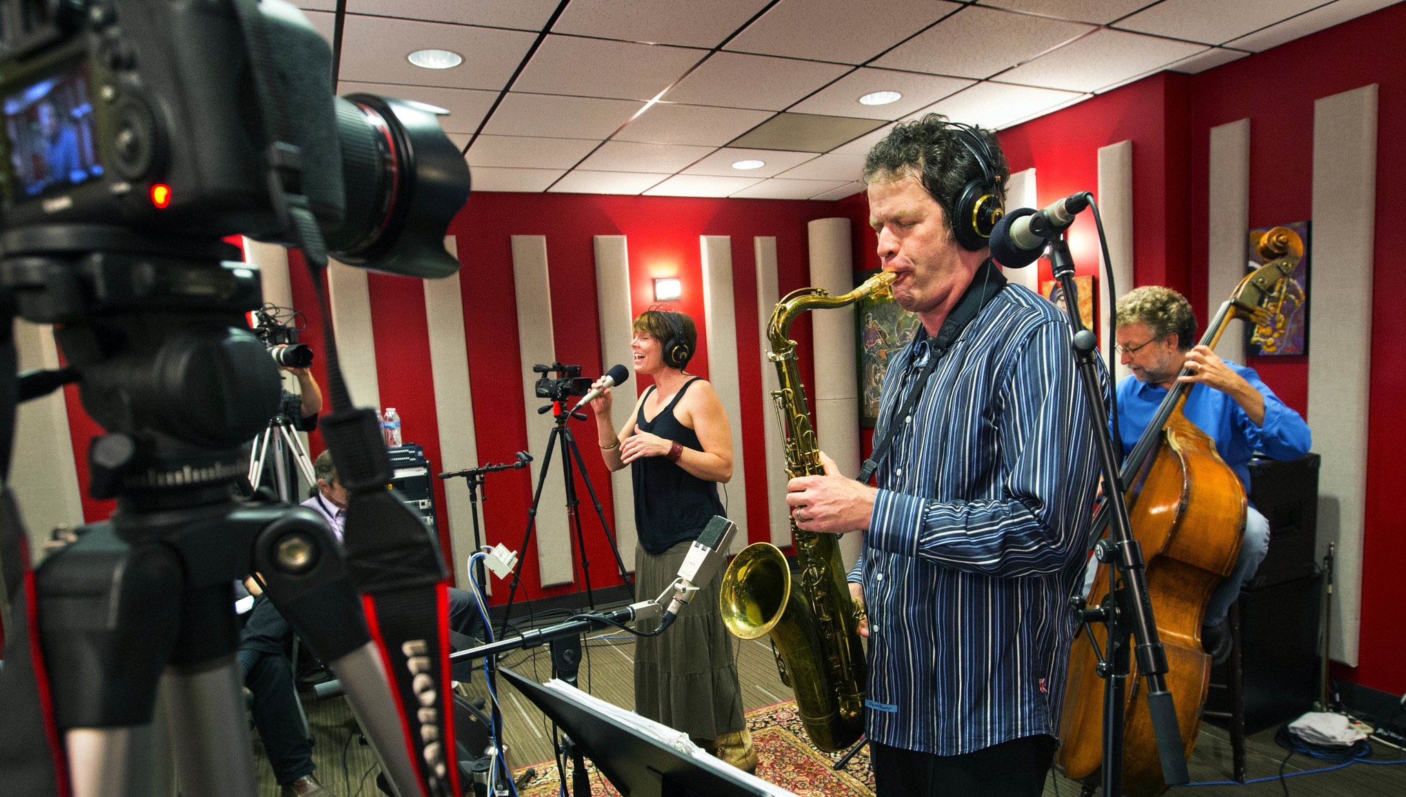 Schwartz, Swearingen and Deardorf at KPLU Studios