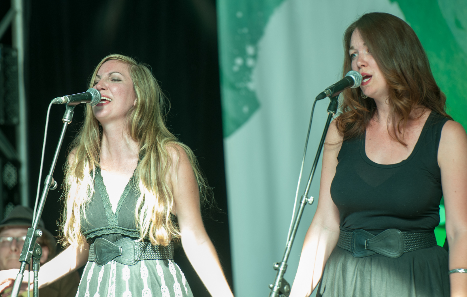 Genevieve Schreier and Brie Nelson with the Unsettlers at the Montreal International Jazz Festival 2012