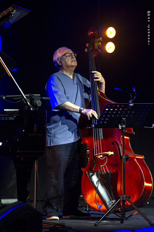 Eddie Gomez