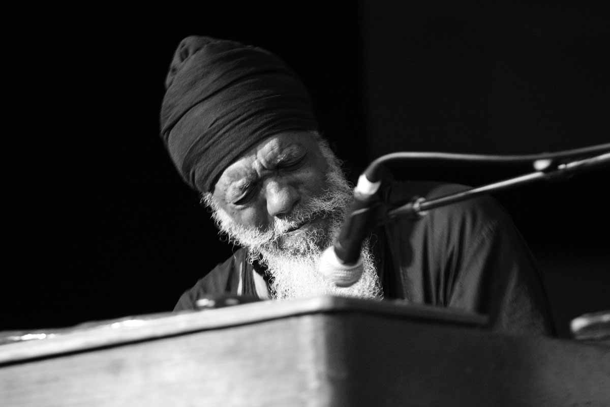 Dr. Lonnie Smith