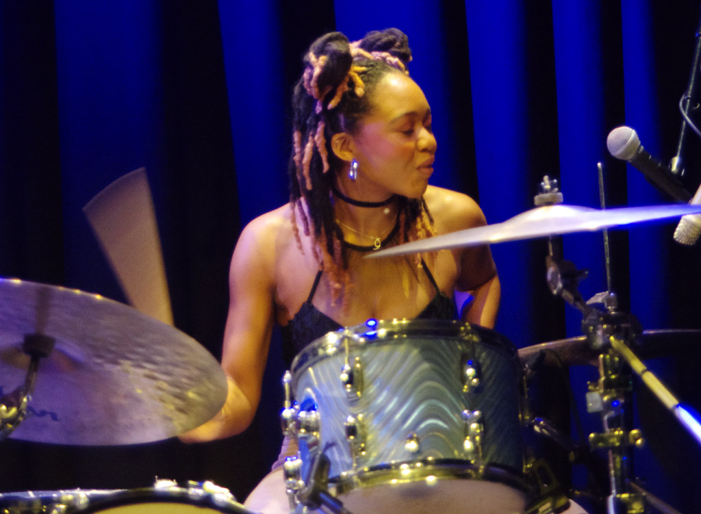 Romarna Campbell Trio
