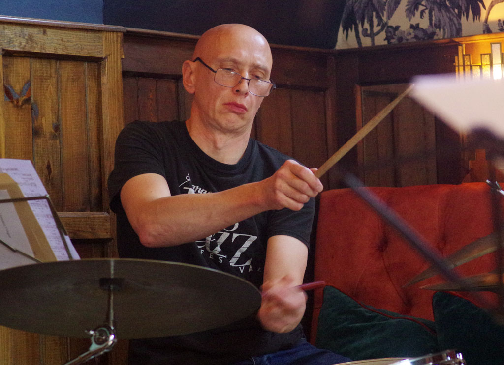 Peter Jones Quartet