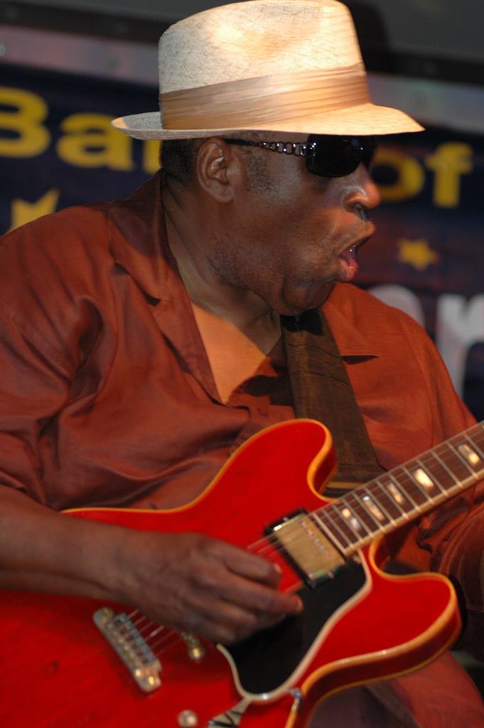 The Sunshine Jazz 36th Season Presents Bluesman Joey Gilmore!