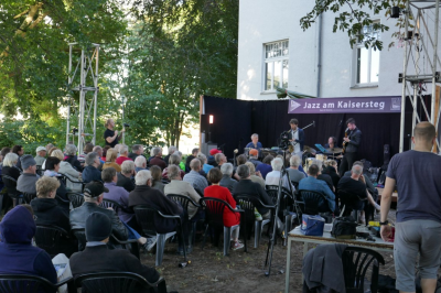 Jazz am Kaisersteg - draußen & gratis at Open Air Bühne Im Garten