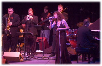 Lisa Ferraro: Jazz Up The Holidays at Manchester Craftsmen's Guild