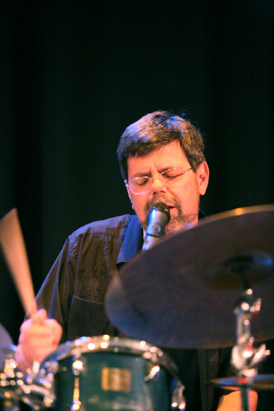 Dave Tull Trio - Texting And Driving at Campus Jax