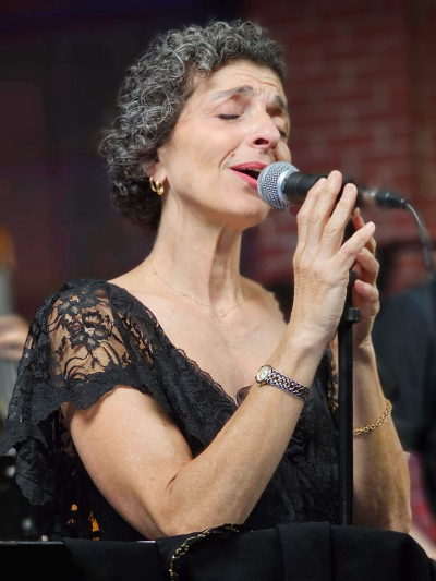 Julie Slim & Rendezvous at Batch Kraft Beer & Kolaches - event poster Julie Slim & Rendezvous at Batch Kraft Beer & Kolaches