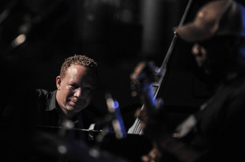 Craig Taborn and his multiple motion