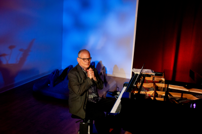 Steve Sandberg Trio at Soapbox Gallery