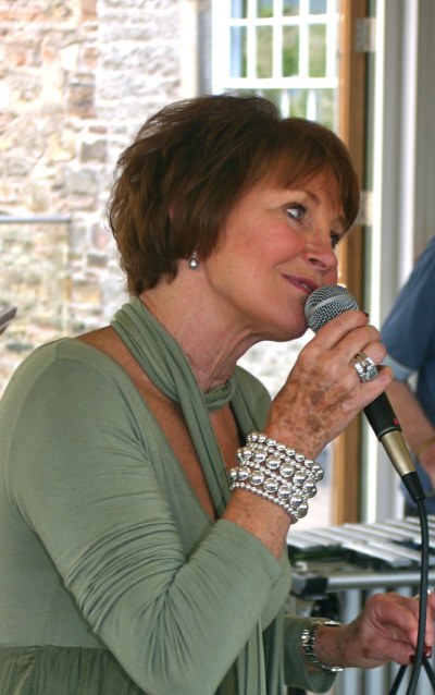 Lyn Fairbanks With The Ed Lomax quartet & Gair Carson at 1823 Bistro Grill & Bar At Holmes Mill