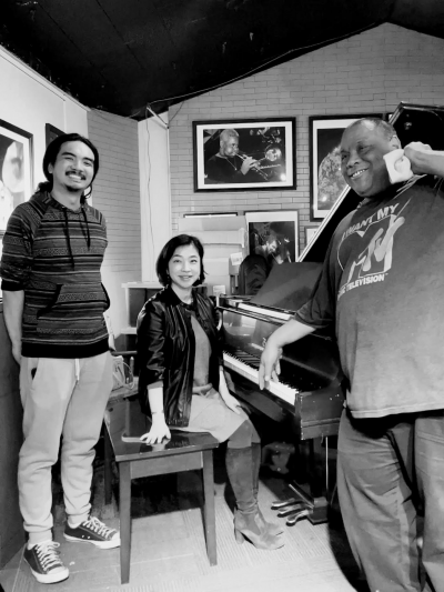 Cupcake at Wine Gallery 890