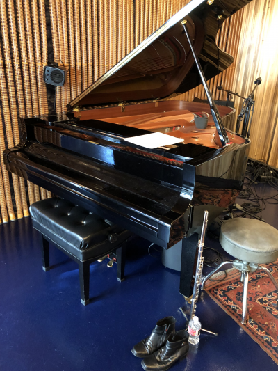 Lori Bell at Ii Sogno