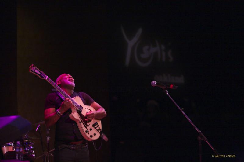 Jonathan Butler at Yoshi's Jonathan Butler at Yoshi's