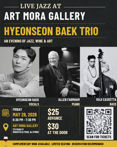 Hyeonseon Baek at Art Mora Gallery