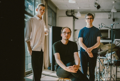 Constantin Krahmer Trio | Release: „care“  at Loft