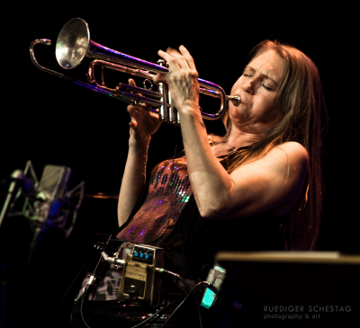 	 Saskia Laroo & Warren Byrd W Rinda Ransom at The Flying Monkey