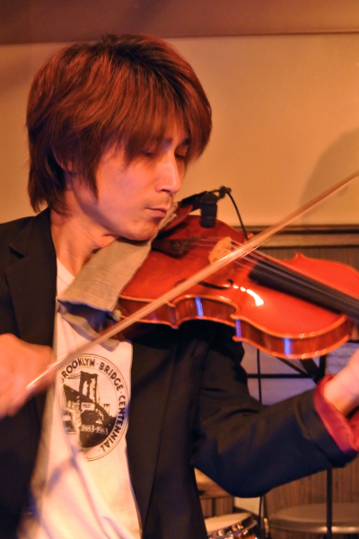 Yu-ma Violin Jazz Live at Comodo Bar With Jazz - event poster Yu-ma Violin Jazz Live at Comodo Bar With Jazz