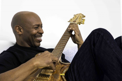 Kevin Eubanks Quartet at Blue LLama Jazz Club